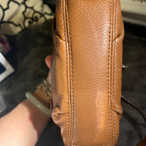 Michael Kors Brown Leather Crossbody, good condition, inside clean - Picture 2 of 7